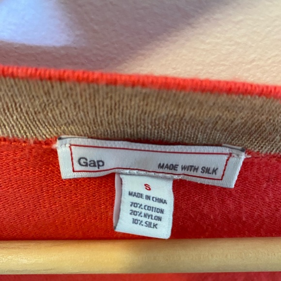 Pretty in pink! Gap button-up cardigan, size S. - Picture 2 of 5